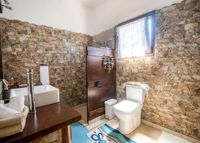 Holiday home Lavredakos