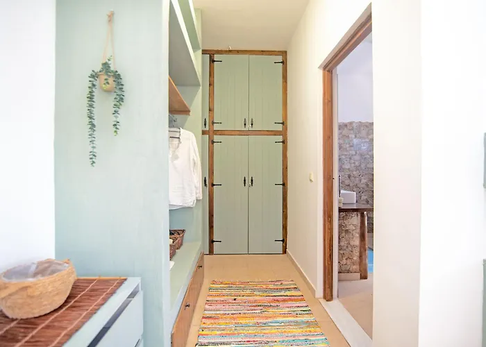 Lavredakos Holiday home