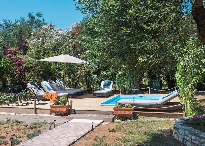 Lavredakos Holiday home Peritheia